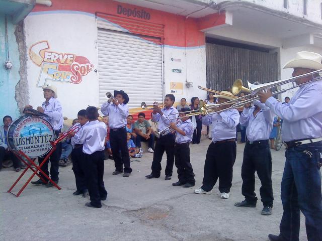 EL MORENO Y SU BANDA MONTES