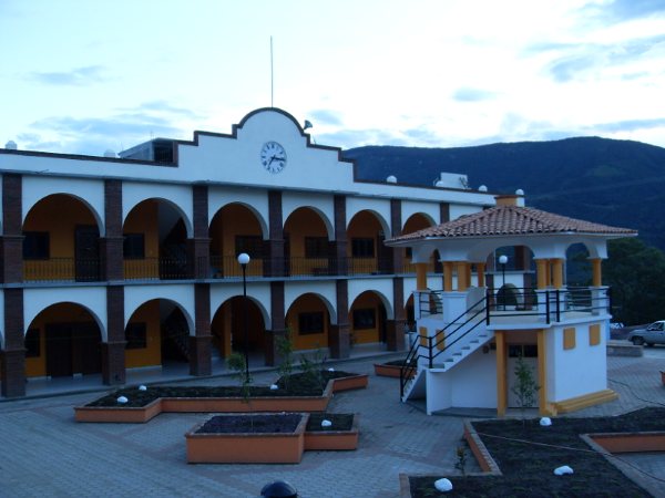 palacio municipal de yucutindoo