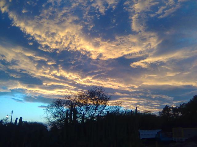 Atardecer en Santiago Tezontlale