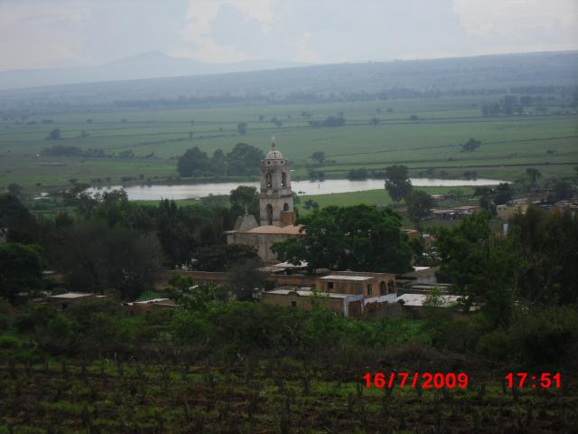 templo y la presa