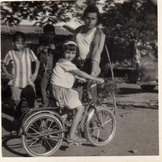 Laura, Damaso y Jess Quintanilla Escobedo