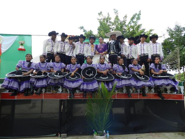 LIENZO CHARRO SEPTEMBRINO 