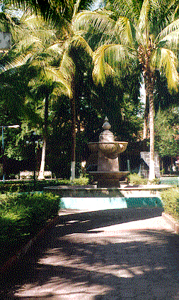 la fuente de la plaza de la huacana