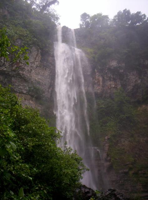 cascada de mecapalapa