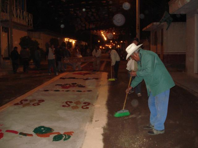 el pueblo se prepara