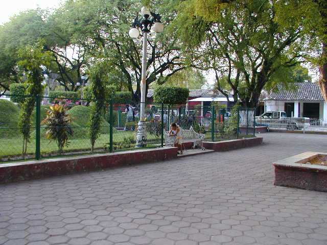 El zocalo de Cocula, Gro