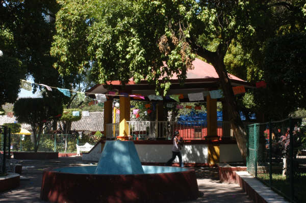 KIOSCO DE COCULA