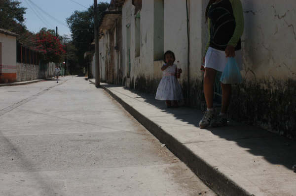 calle de cocula en el barrio de san miguel