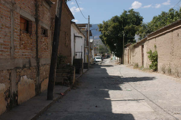 CALLE DE COCULA GRO. EN EL BARRIO DE SAN MIGUEL