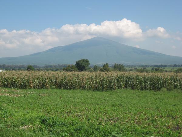 Ejido Urireo - vista hacia cerro Culiacn