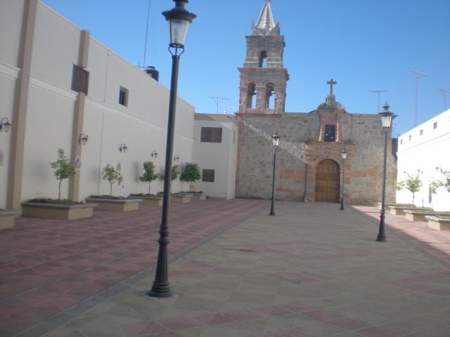 LA IGLESIA VIEJITA