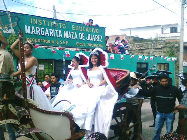 Reina fiestas patrias2