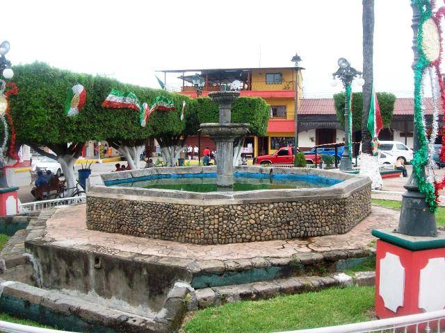 PARQUE CENTRAL TUXTLA CHICO, CHIAPAS