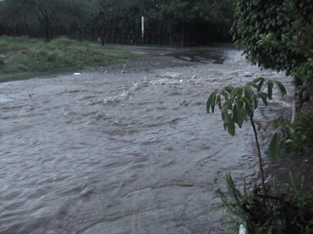 lluvias muy fuertes en san miguel la toma