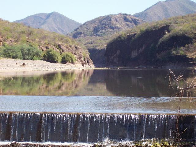 Cascada del bado puente del ro movas