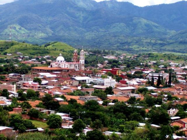 PANORAMICA DE AGULILLA - Aguililla