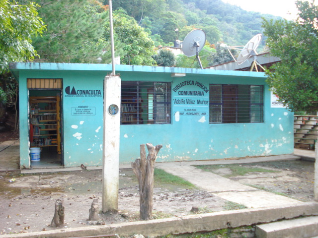 BIBLIOTECA COMUNITARIA 