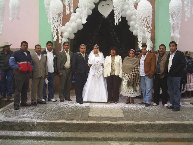 familia cohenete jimenez en boda y fiesta 