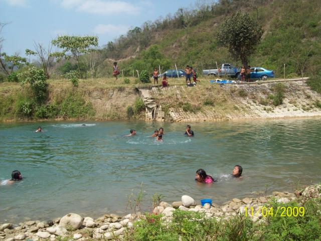 Sbado de Gloria en el Rio de Hueycuatitla