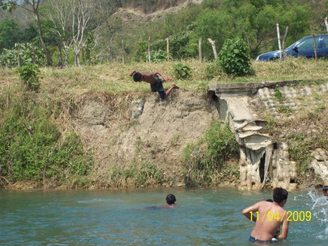 Sbado de Gloria en el Rio de Hueycuatitla